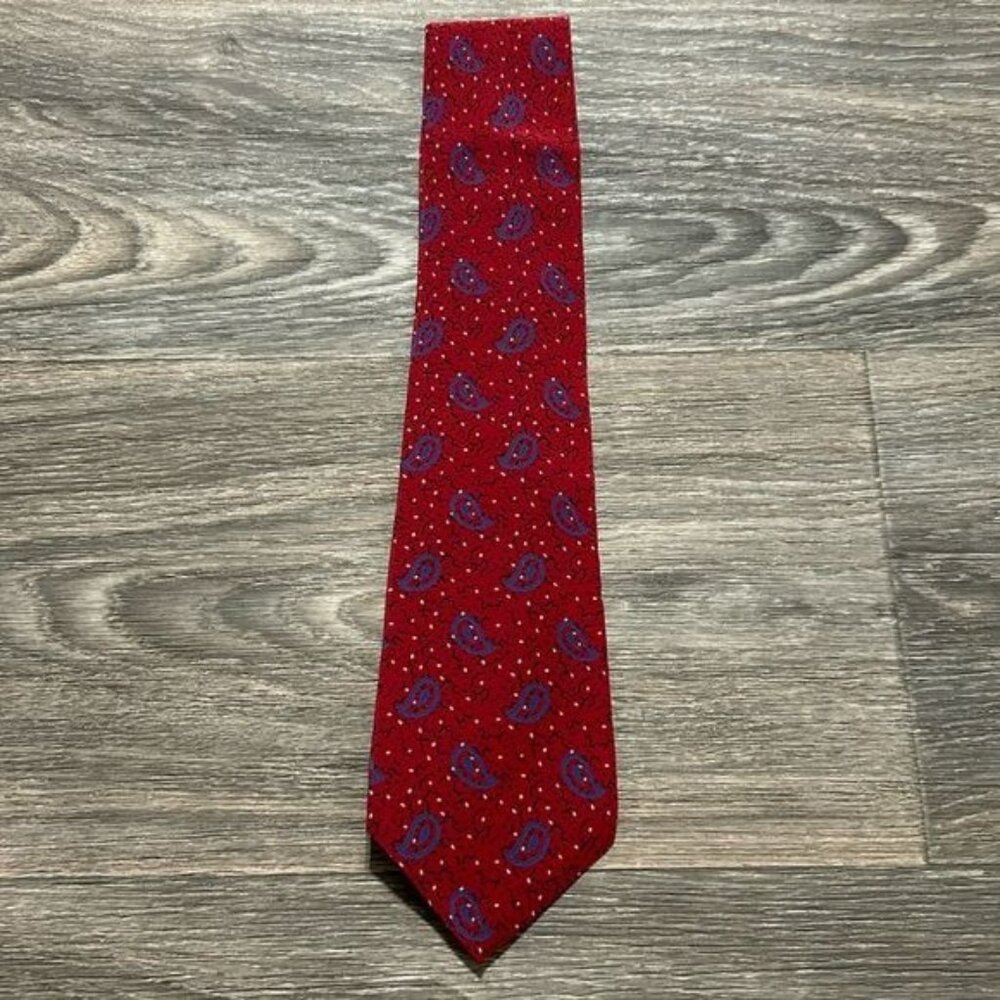 Yves Saint Laurent Red Blue Paisley Silk Crepe Tie 3.5 Wide USA Made Vintage